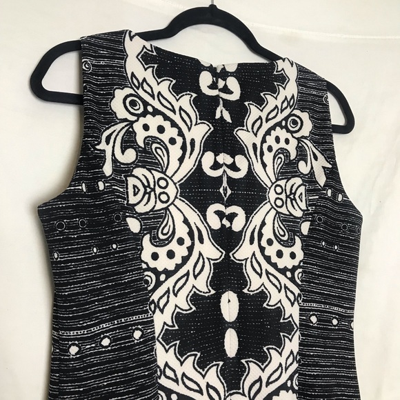 NYDJ Lift Tuck Technology Damask Abstract Print Sleeveless Sheath Dress Sz 8 - Picture 8 of 13